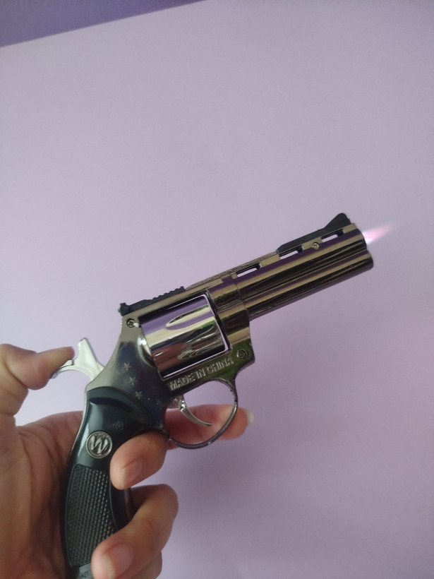 فندک کوره ای مدل هفت تیر کیف دار